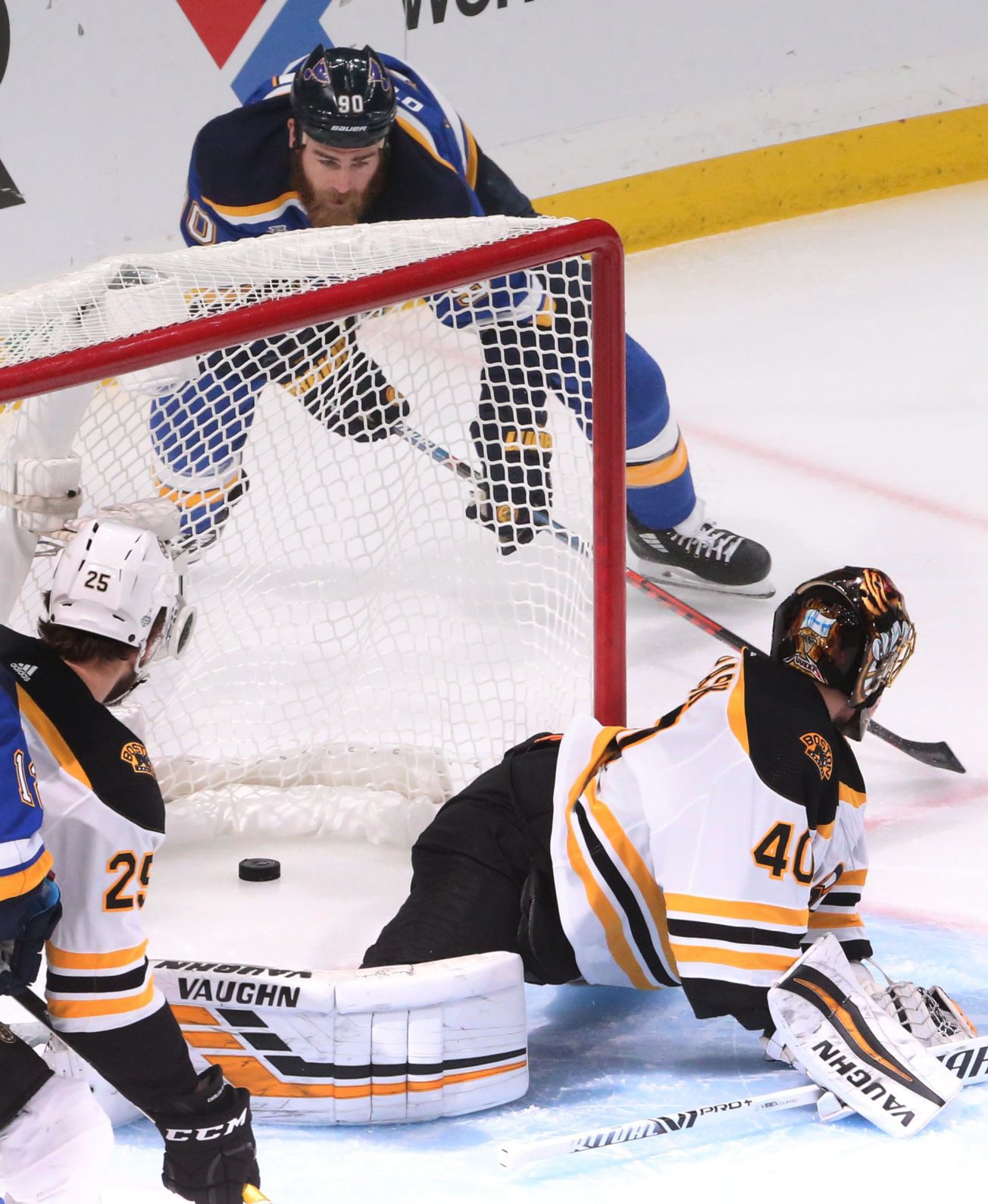 Blues skate in critical Game 4 for the Stanley Cup